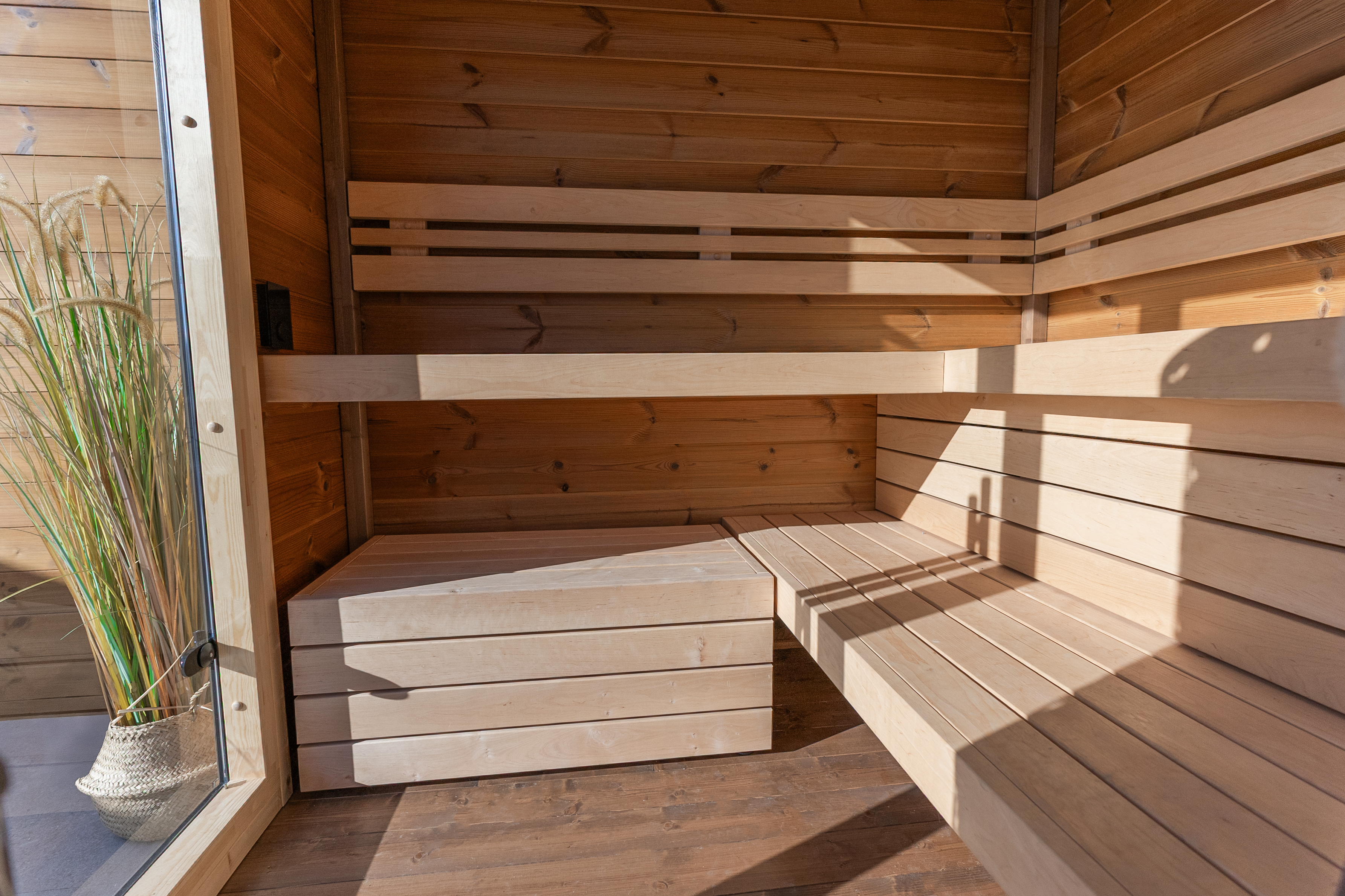 Leil Patio S, 4-5 Person Outdoor Sauna