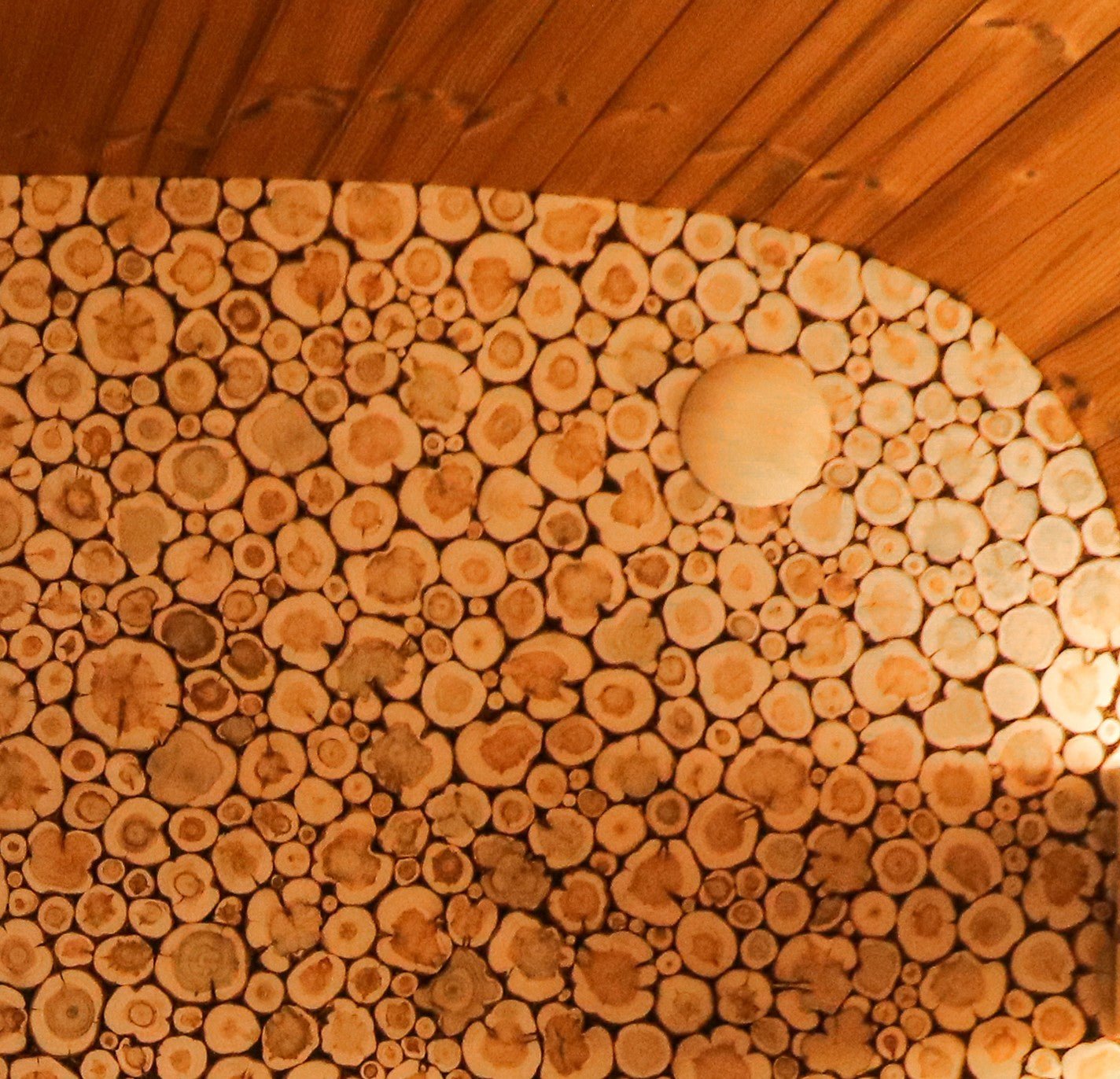 Handcrafted Estonian Juniper Feature Wall for Round Cube Mini - NW Immersion