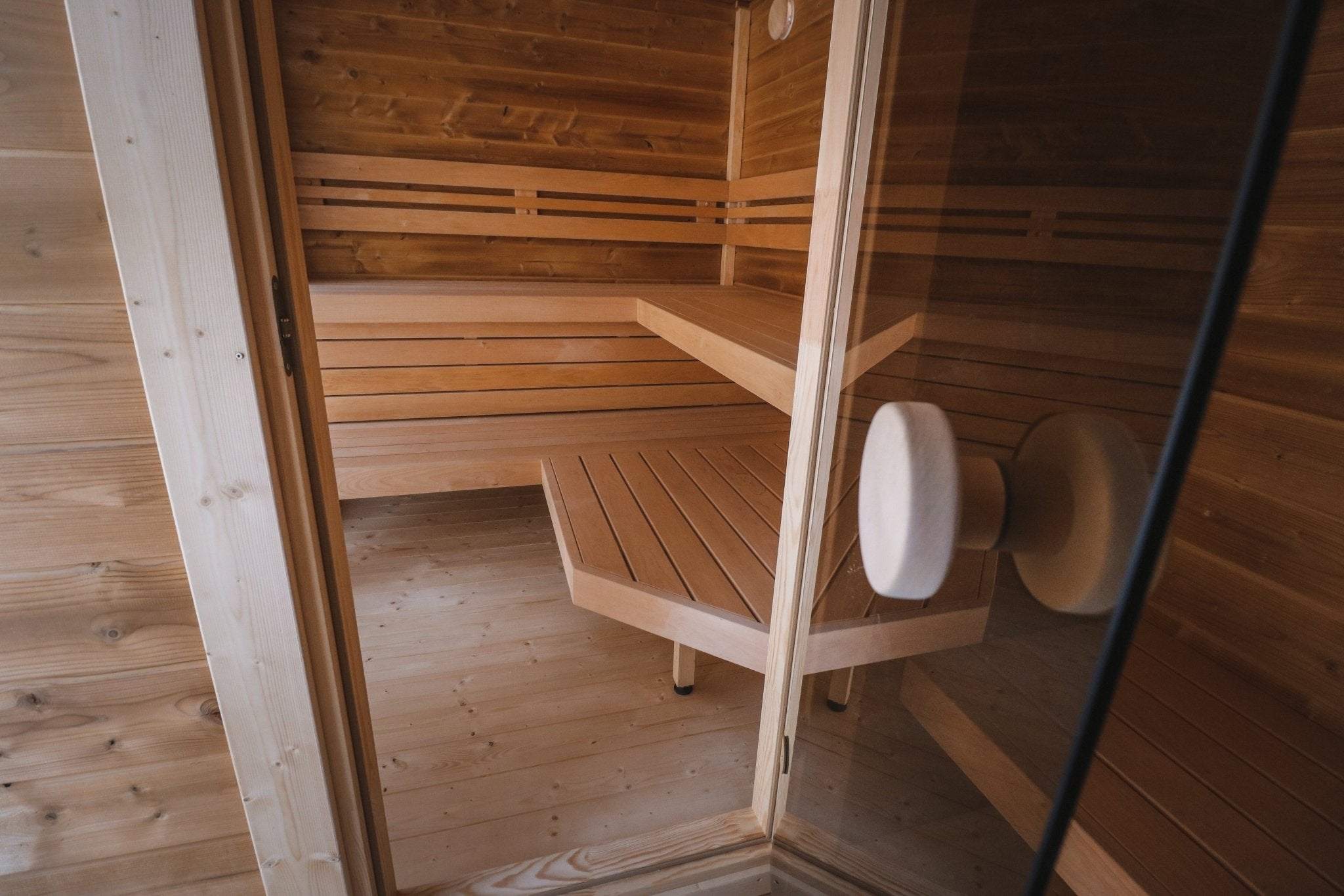 Leil Patio M, 5-Person Outdoor Traditional Finnish Sauna with Front Room - NW Immersion