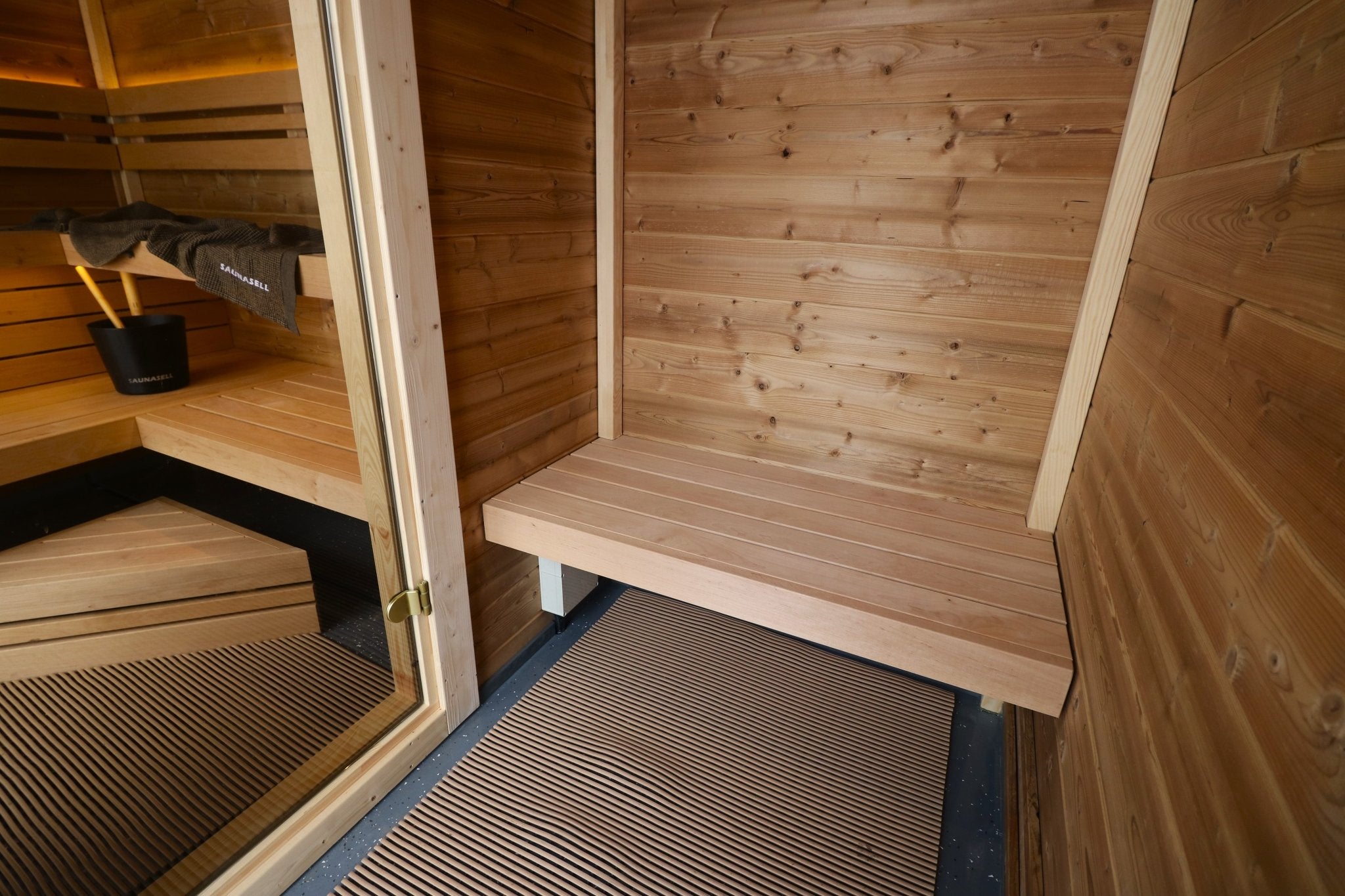 Leil Patio M, 5-Person Outdoor Traditional Finnish Sauna with Front Room - NW Immersion