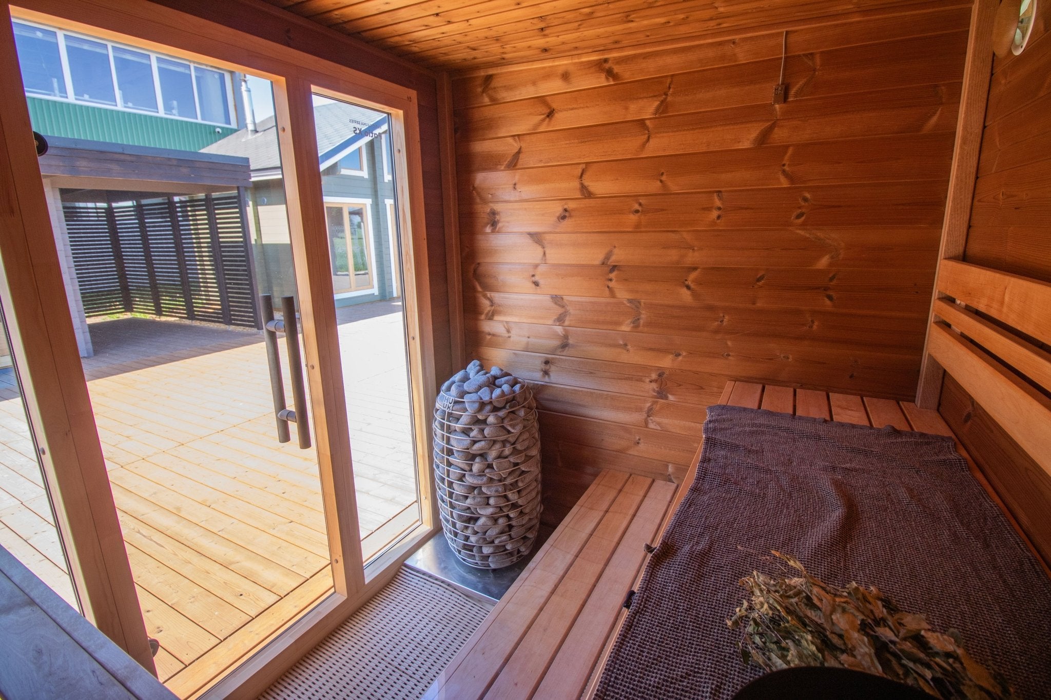 Leil Patio XS 4 Person Outdoor Sauna - NW Immersion