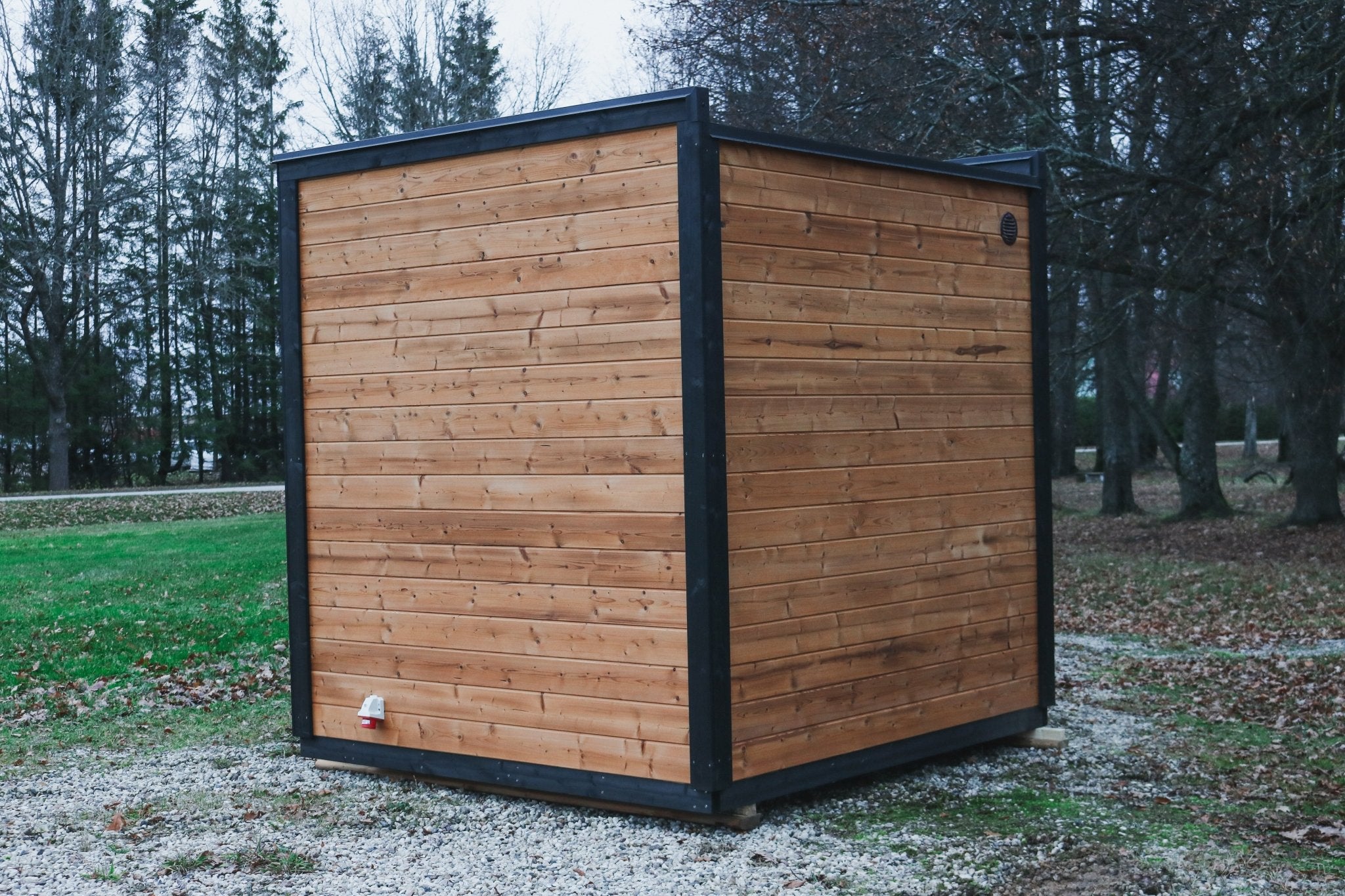 Leil Patio XS 4 Person Outdoor Sauna - NW Immersion