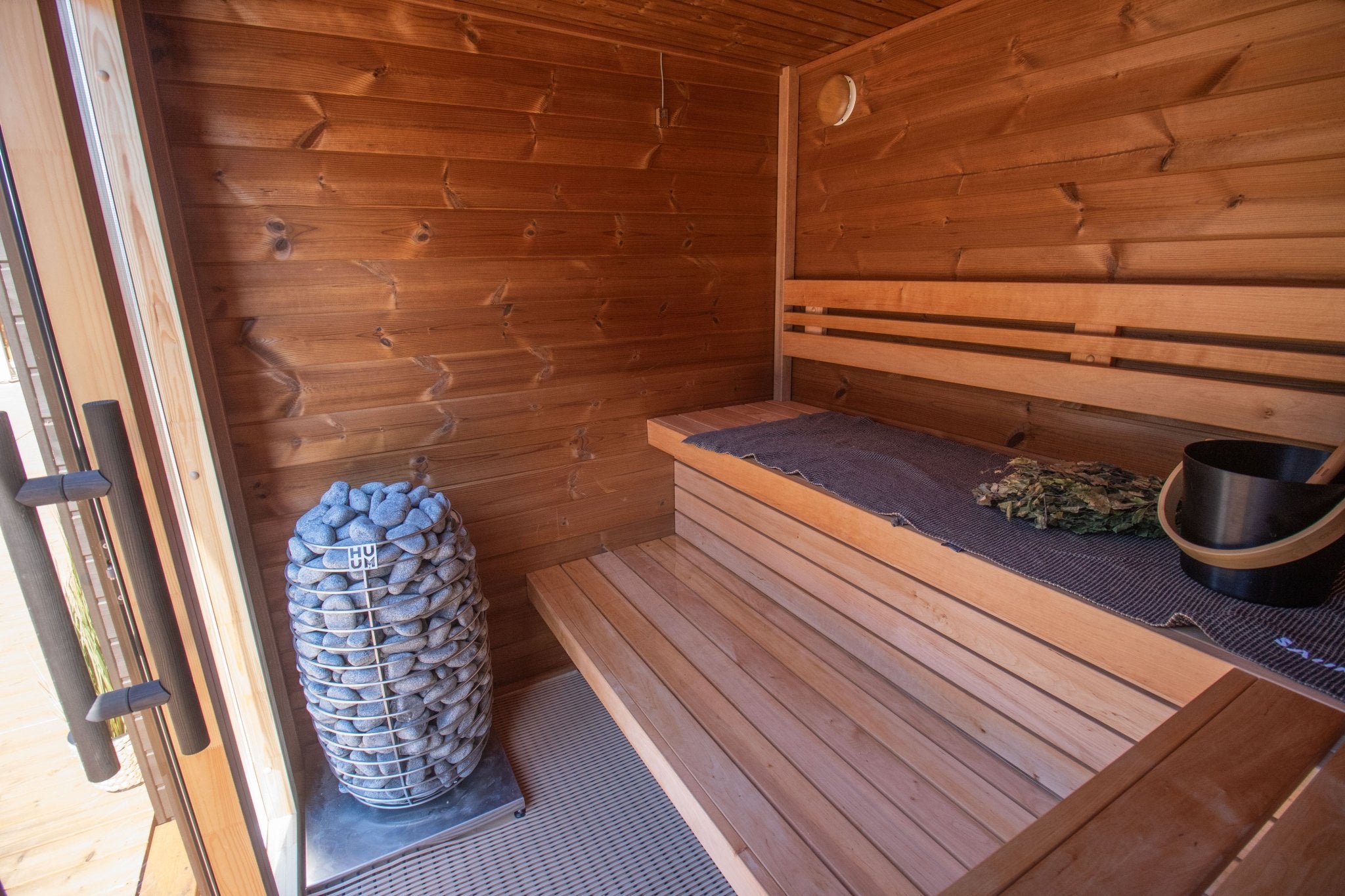 Leil Patio XS 4 Person Outdoor Sauna - NW Immersion