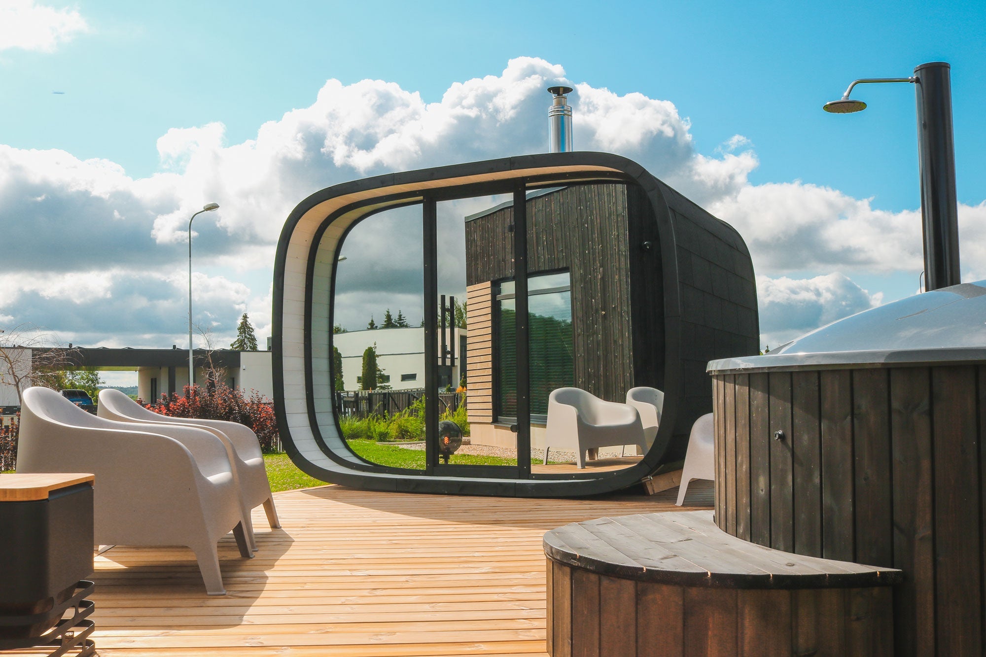 Leil Saunas Round Cube Single, 6 - 8 Person Outdoor Sauna - NW Immersion
