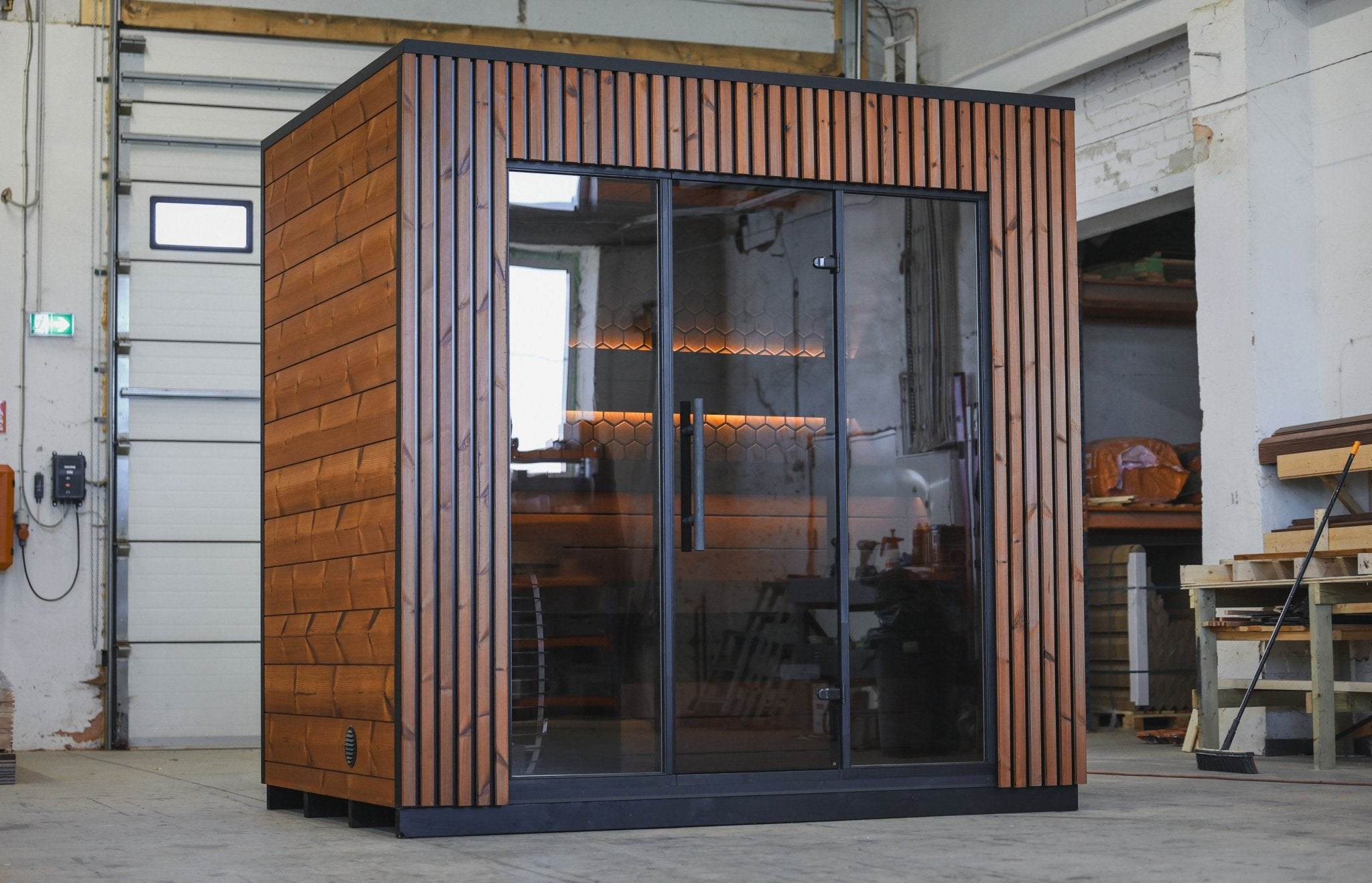 Leil Saunas Viva 250 4 - Person Outdoor Sauna Kit - NW Immersion