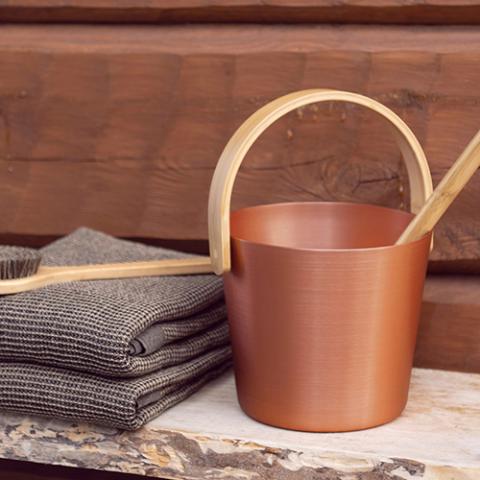 Rento Curved Handle Sauna Bucket — detail and material view (4)