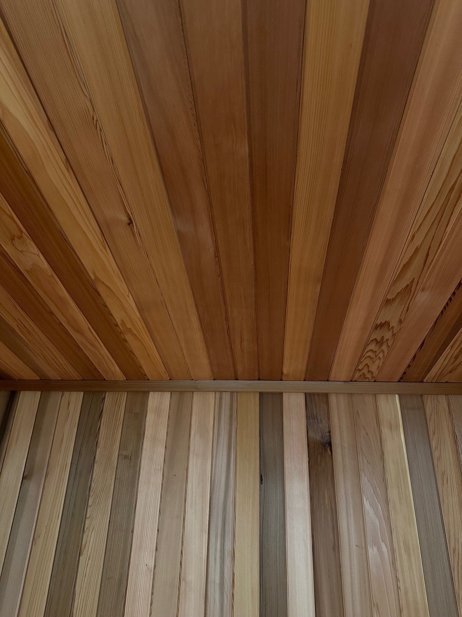 Western Red Cedar Kiln Dried Clear MG Tongue and Groove — wood grain close-up (4)